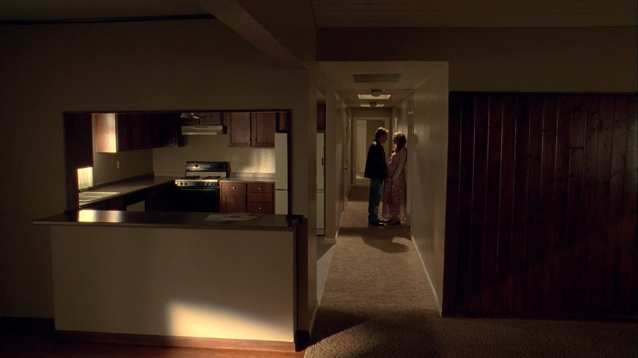 Walt and Skyler take a tour of their future home
