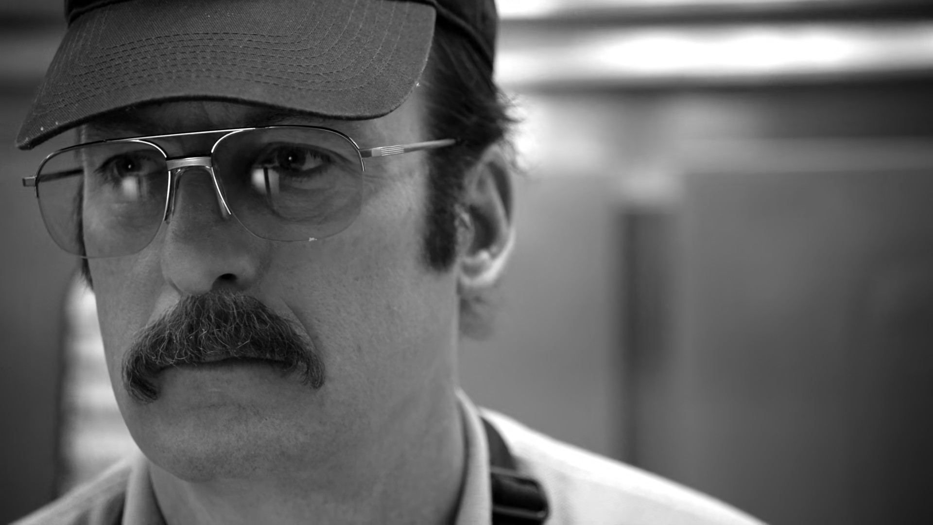 Saul manages a Cinnabon in Nebraska